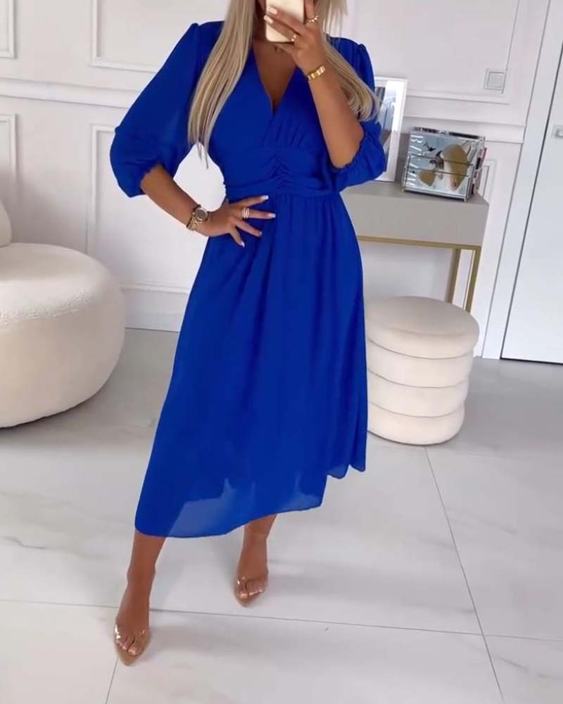 Blue chiffon midi dress with V-neck and ruched waist, puff sleeves