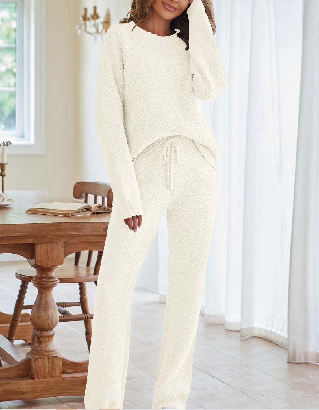 Women's off-white knit lounge set, long sleeves and drawstring straight pants