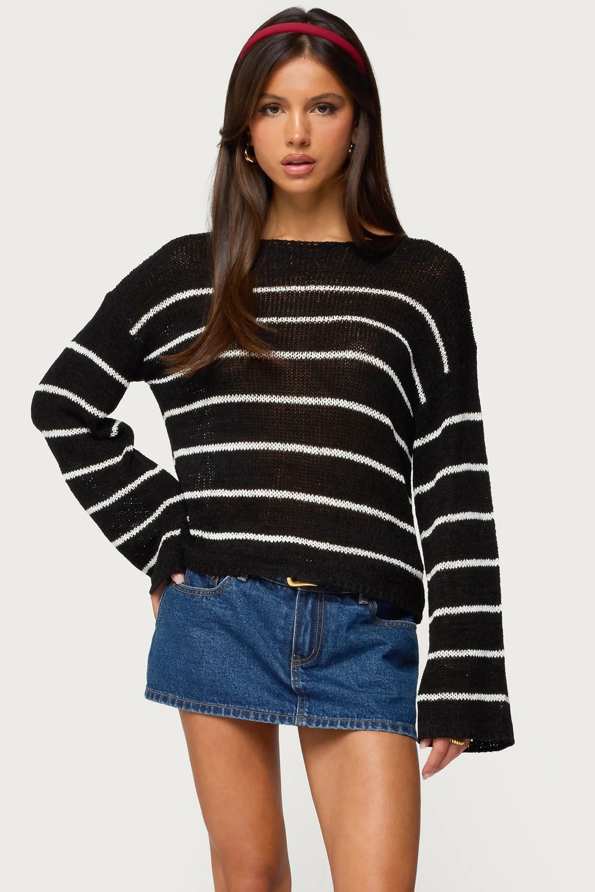 Women’s long-sleeve pullover sweater, black with white horizontal stripes, round neck