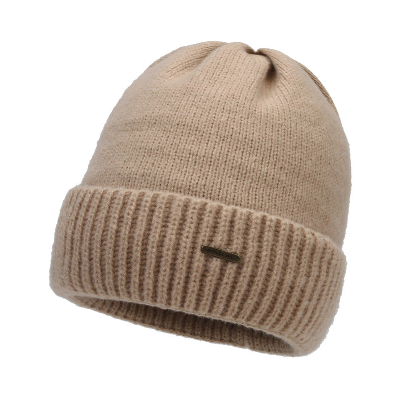 Men's ribbed-knit beanie hat, khaki, with small logo patch