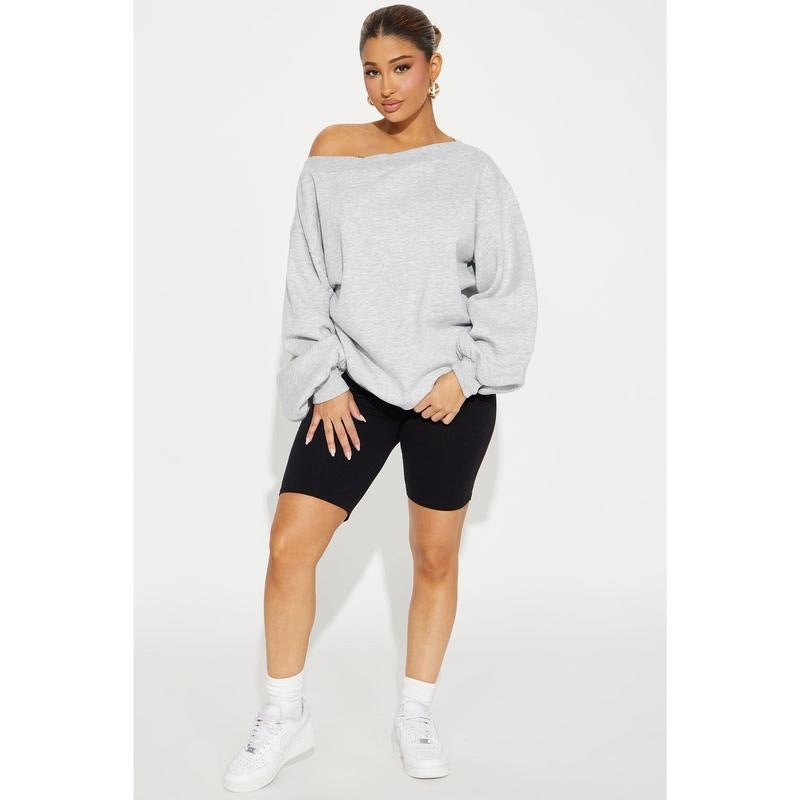 Off Shoulder Sweatshirt for Women — Oversized Slouchy Fit with Balloon Sleeves in Soft Fleece