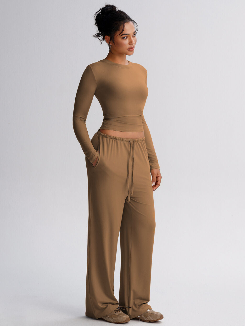 Women's loose wide-leg sweatpants, camel tan, elastic drawstring waist and wide legs