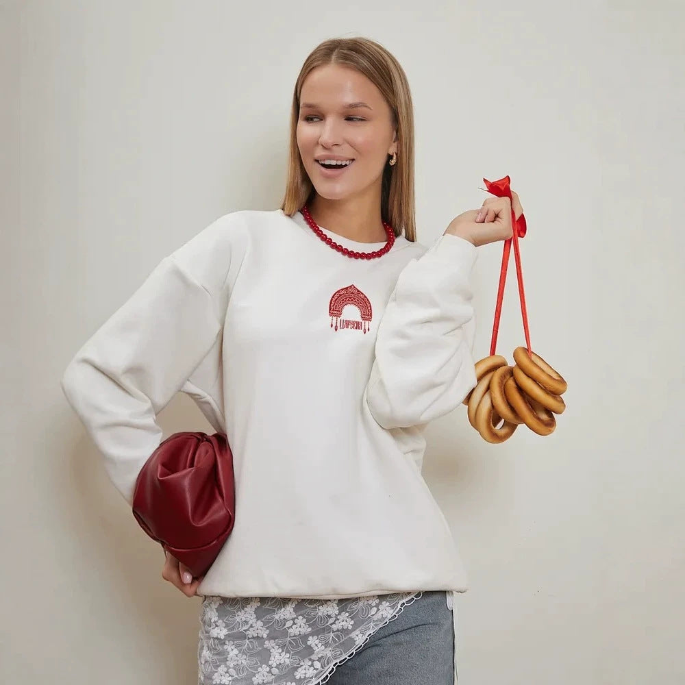 Embroidered Sweatshirt for Women — Oversized Crew Neck Folk Motif in Cotton Fleece