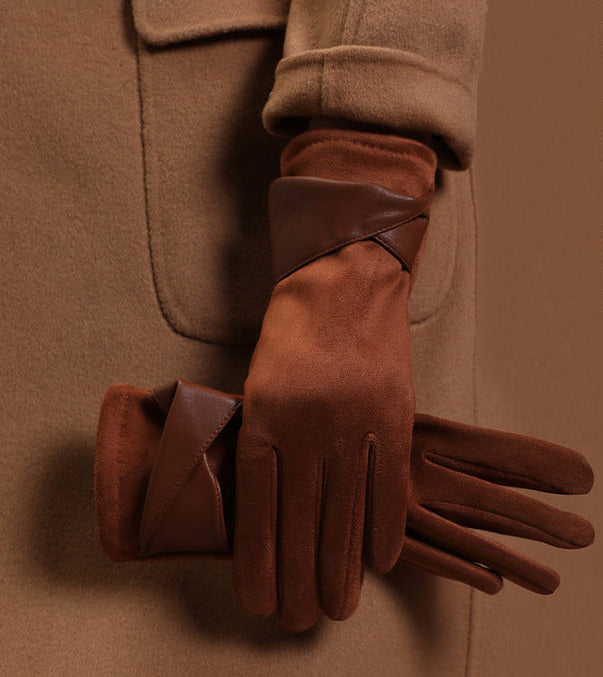 Women’s brown velvet warm gloves with long cuffs and curved seam details