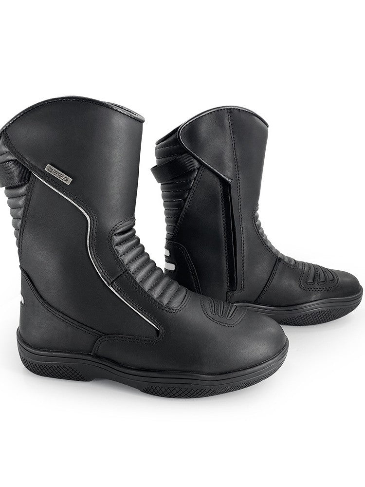 Black high-top cycling boots with side seams, padded ankle and textured tread sole