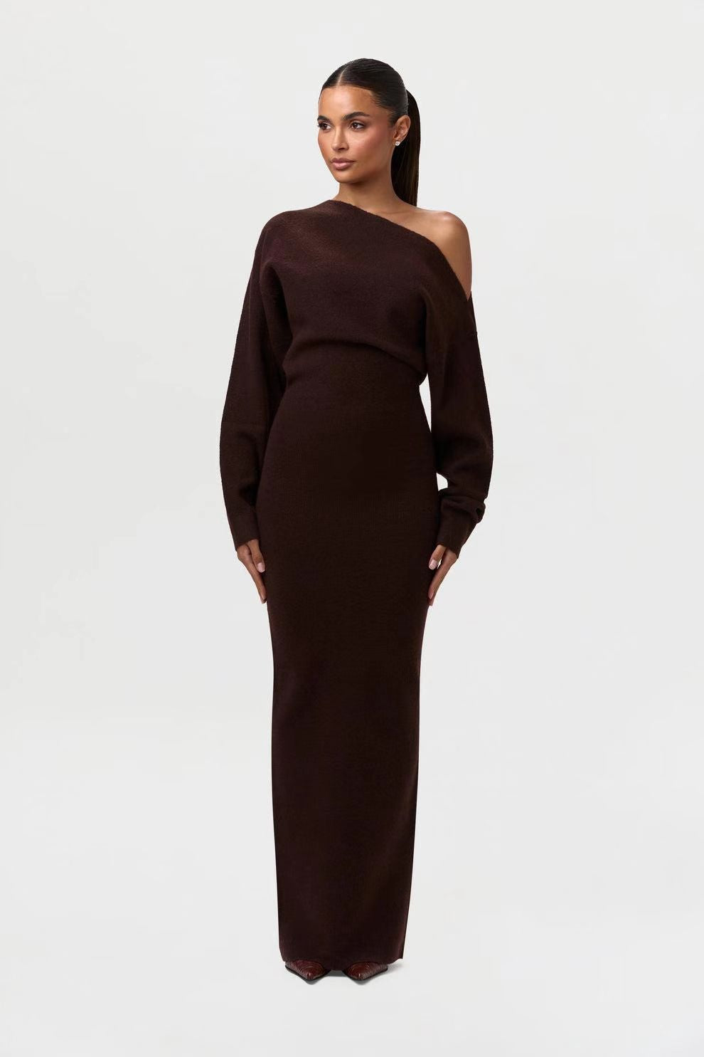 Women's slim long-sleeve off-shoulder knit dress, dark brown