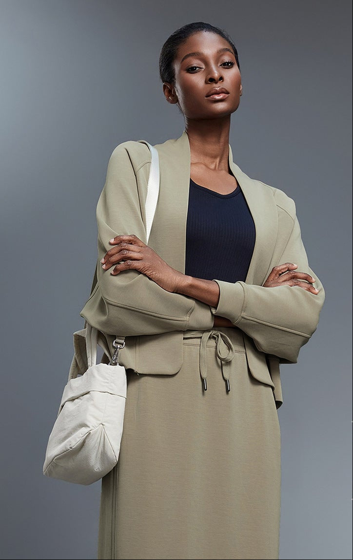 Women’s cropped khaki cardigan, open front with pockets and long sleeves