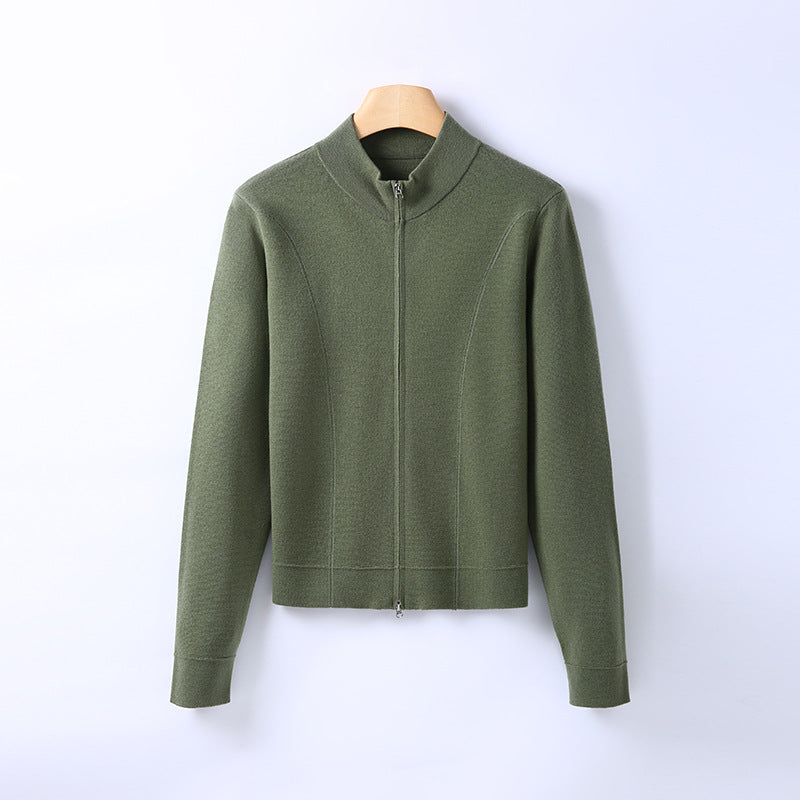 Green knitted cardigan with stand-up collar and full front zipper, long sleeves