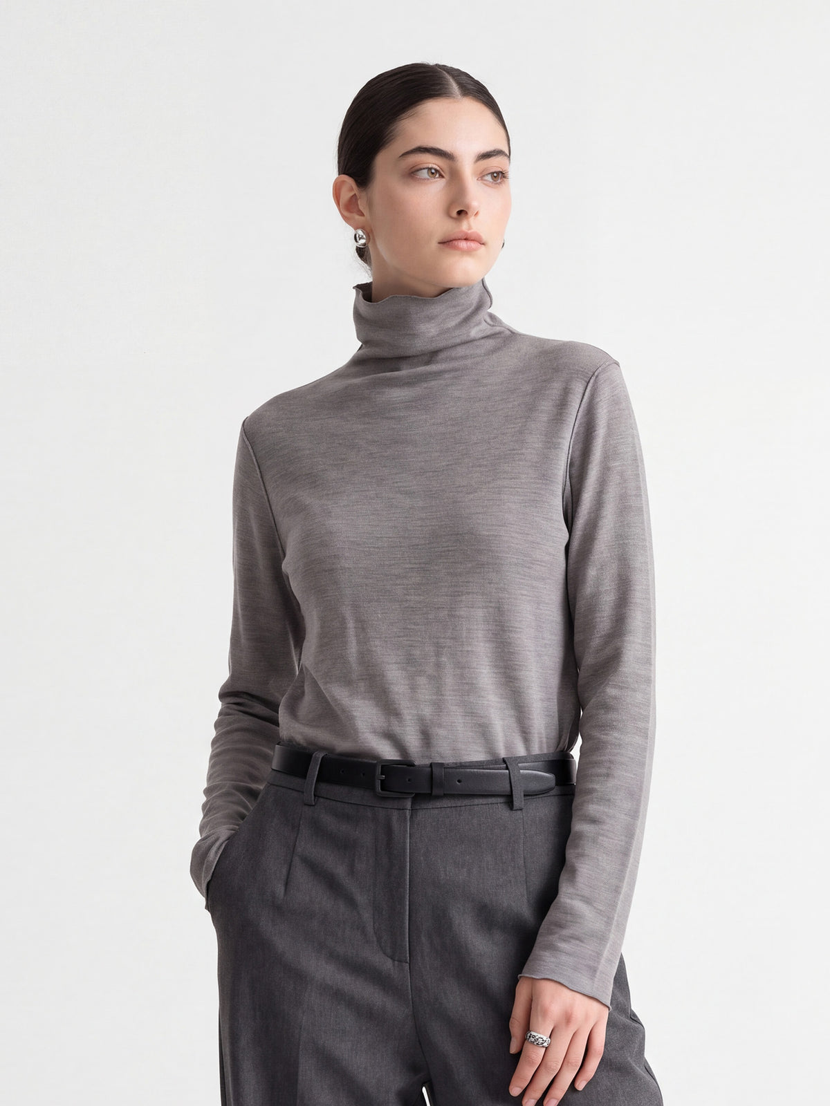 Women’s mock-neck long-sleeve top, medium gray, long sleeves