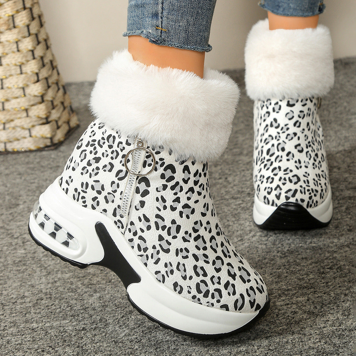 White leopard print fleece-lined snow boots with side zipper, faux-fur cuffs, chunky platform sole