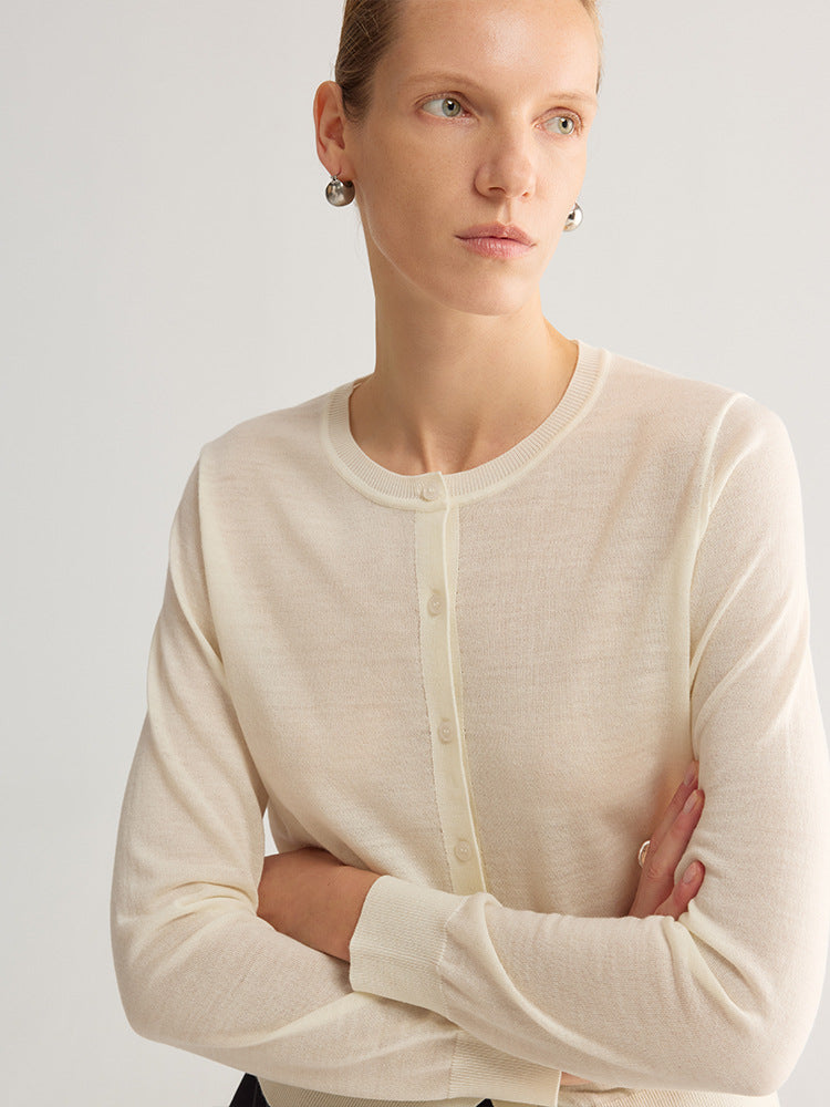 Women’s round-neck wool cardigan, off-white, button-front knit with long sleeves