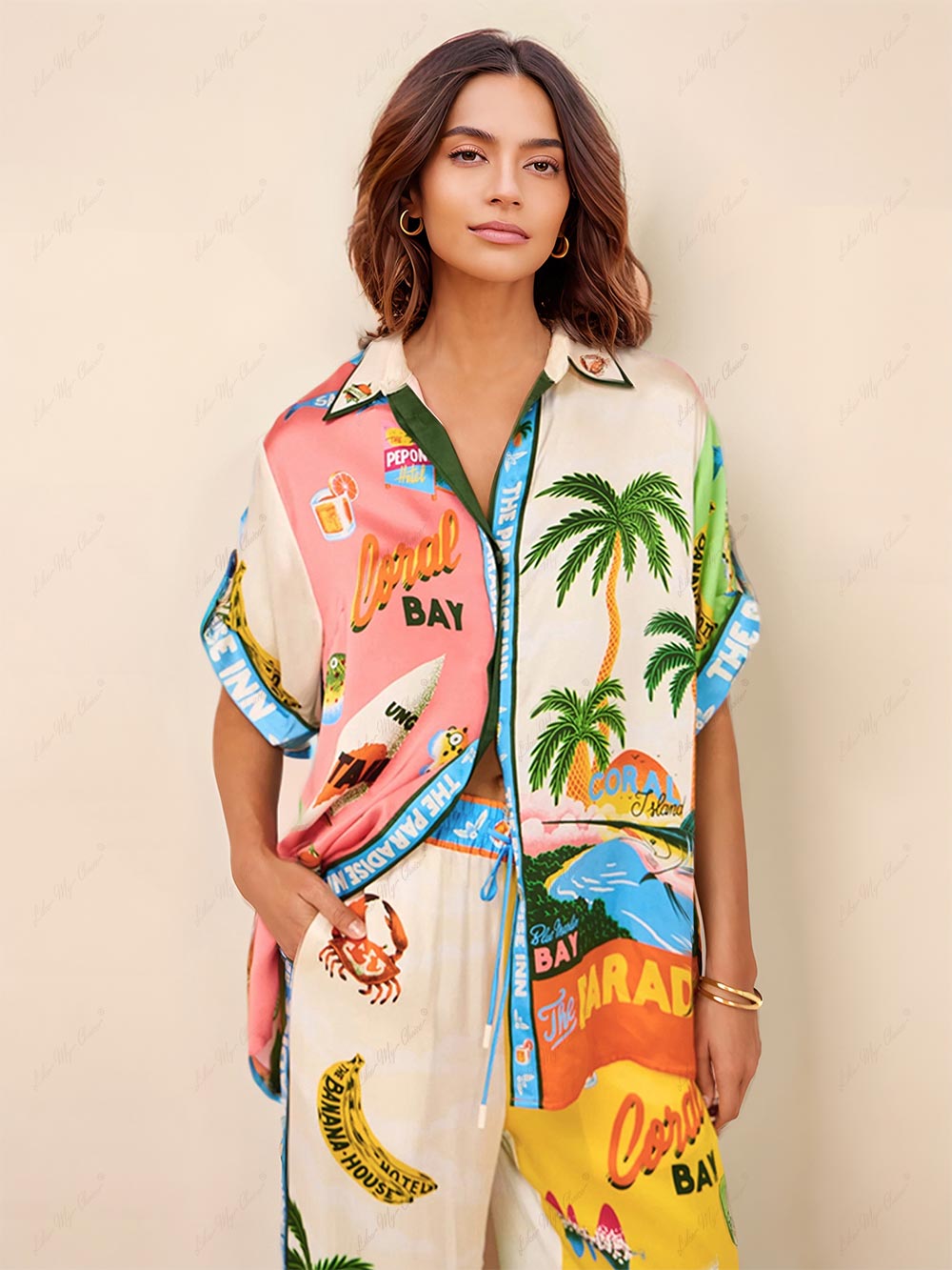 Satin shirt with tropical print, multicolor button-front and relaxed short sleeves