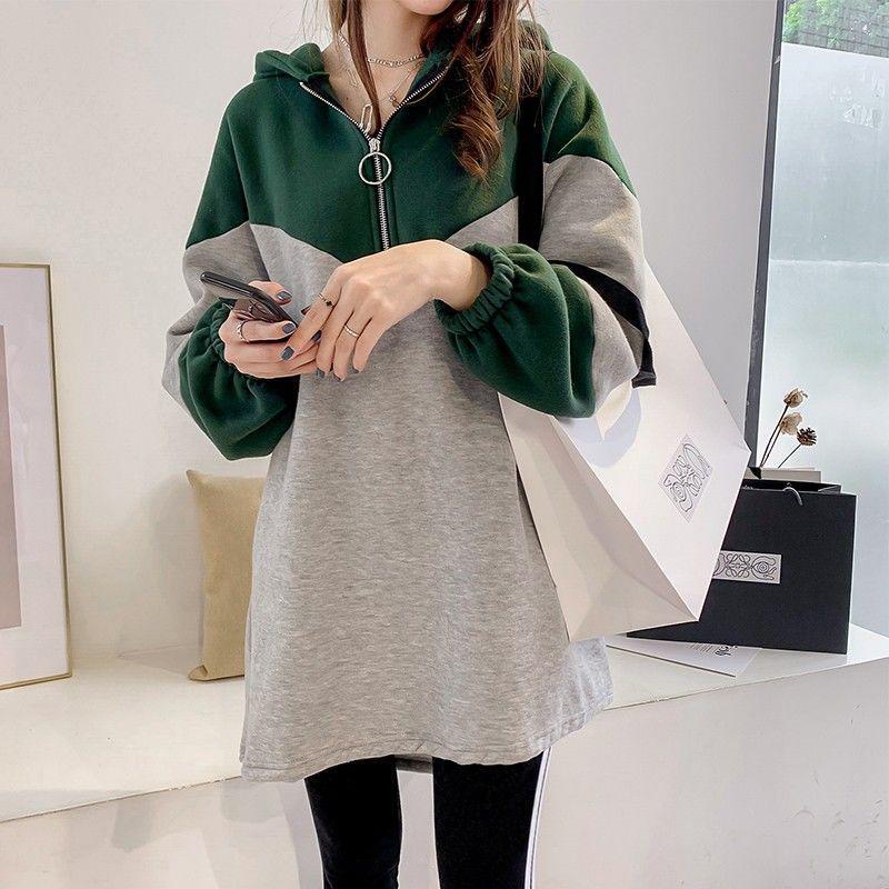 Color-block hooded zip sweatshirt jacket, green and heather gray with long sleeves