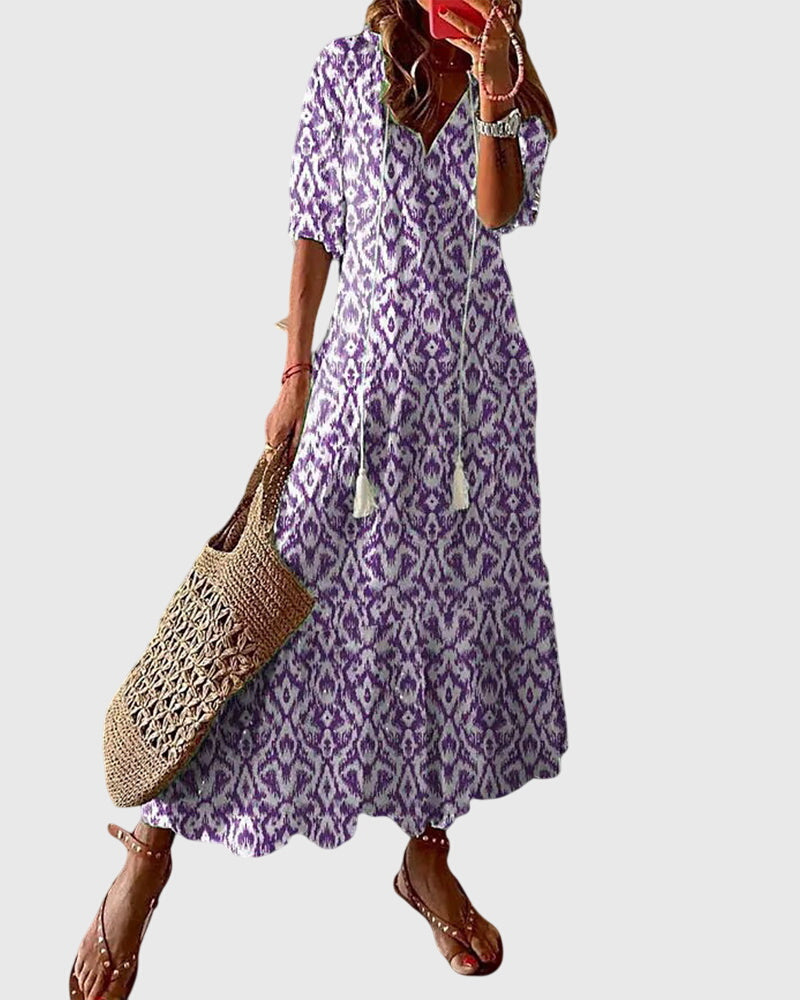 Purple boho summer dress with short sleeves and diamond print, tiered hem