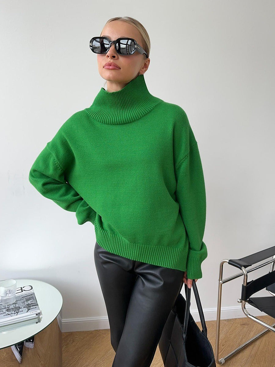 Green loose knit turtleneck pullover sweater with long sleeves
