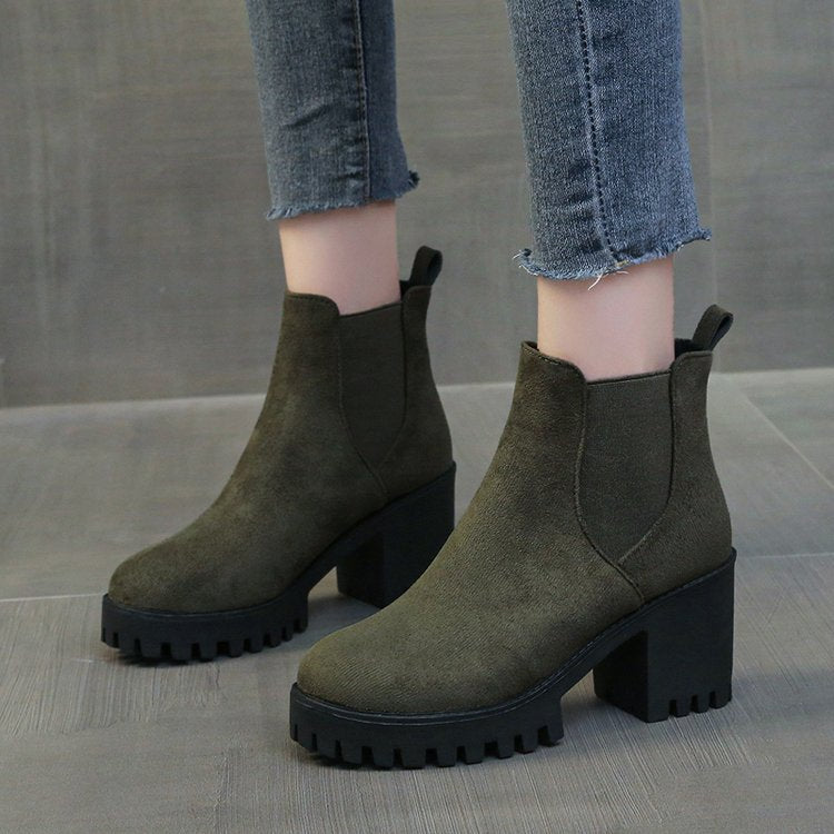 Women’s military green chunky-heel Chelsea ankle boots with round toe and thick tread