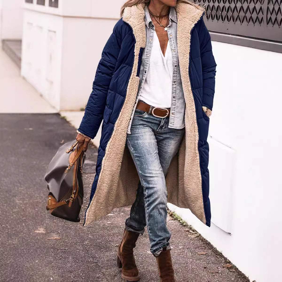 Hooded padded jacket in navy with beige sherpa lining and long sleeves