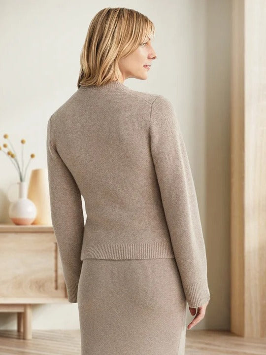 Beige cashmere knit cardigan with round neck and ribbed hem, long sleeves