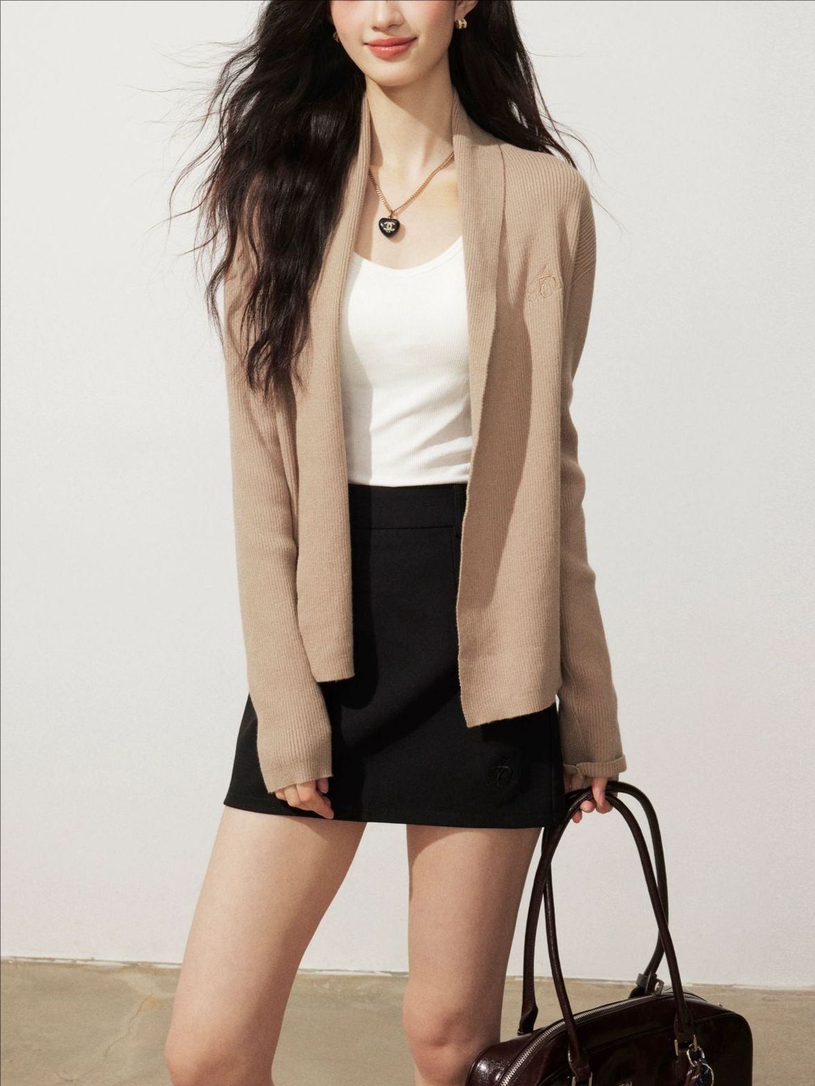 Light beige knitted cardigan sweater jacket, open front, long sleeves