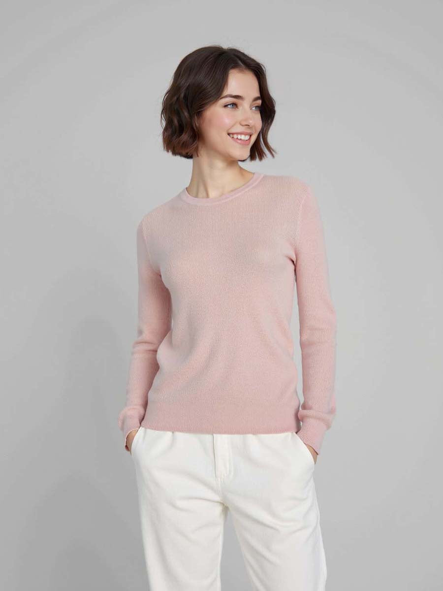 Women’s crew neck sweater, light pink, long sleeves, slim fit fine knit pullover