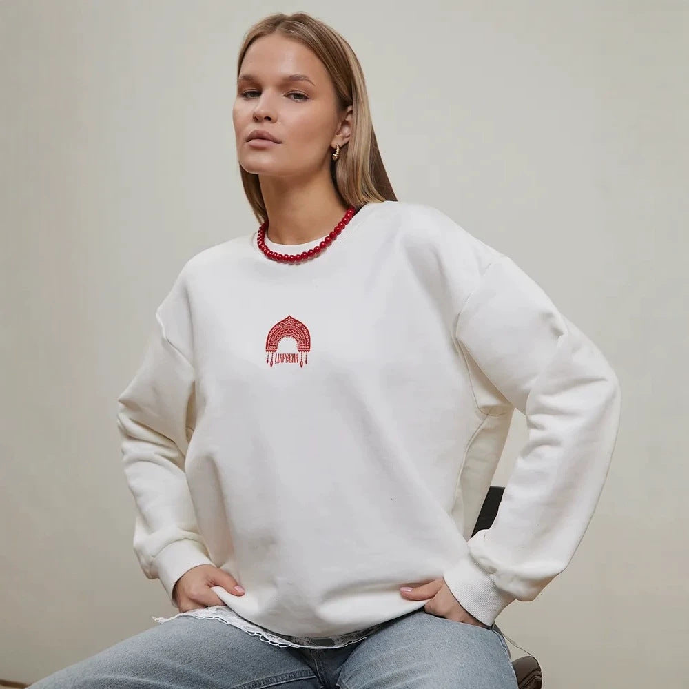 Embroidered Sweatshirt for Women — Oversized Crew Neck Folk Motif in Cotton Fleece