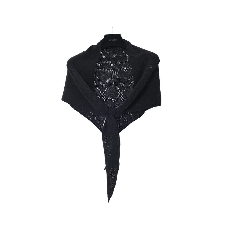 Wool triangle scarf with tied bow, textured knit, black color