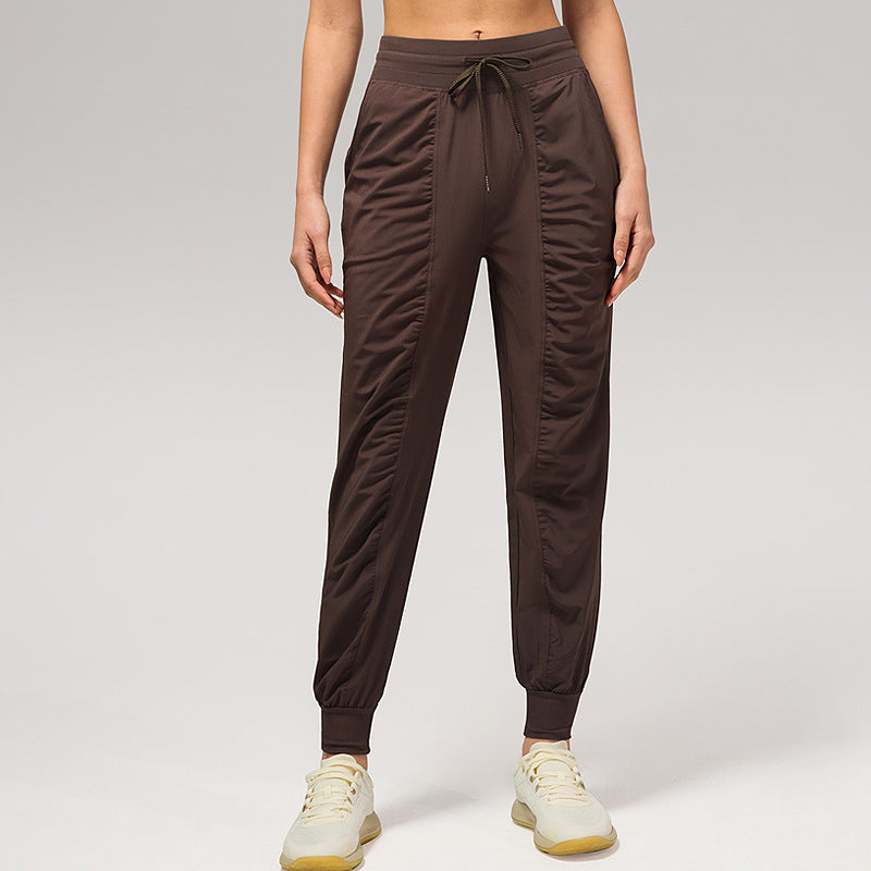 Women's loose jogger sweatpants, dark brown, drawstring waist, side pockets