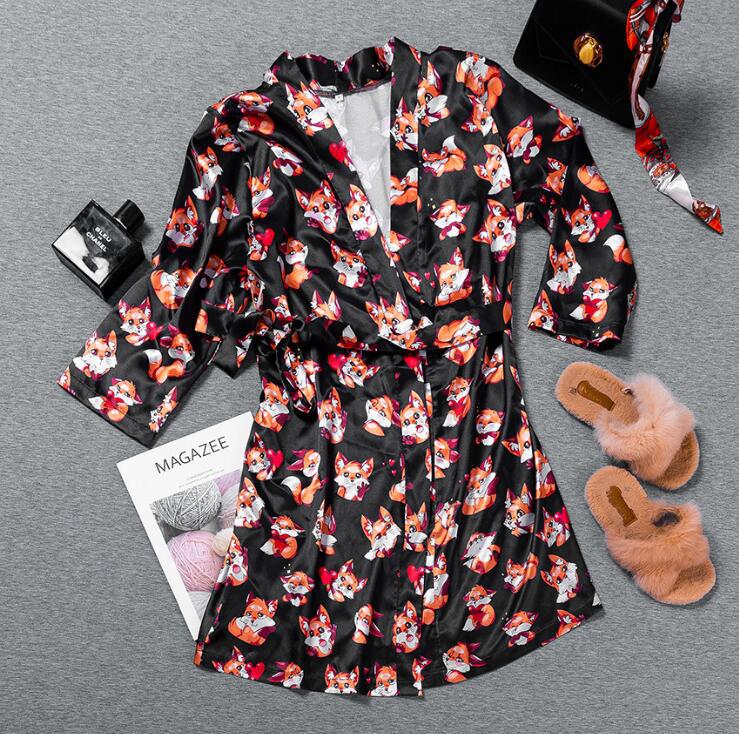 Silk-look printed fox robe with belt, black
