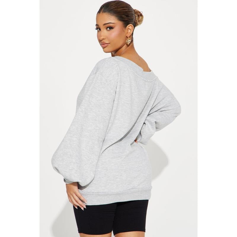 Off Shoulder Sweatshirt for Women — Oversized Slouchy Fit with Balloon Sleeves in Soft Fleece