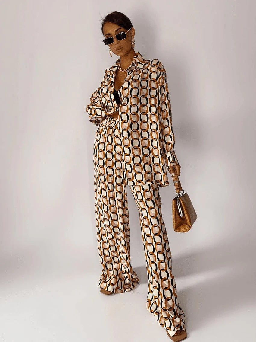 Women’s printed long-sleeve shirt and straight-leg pants set, chain-link pattern