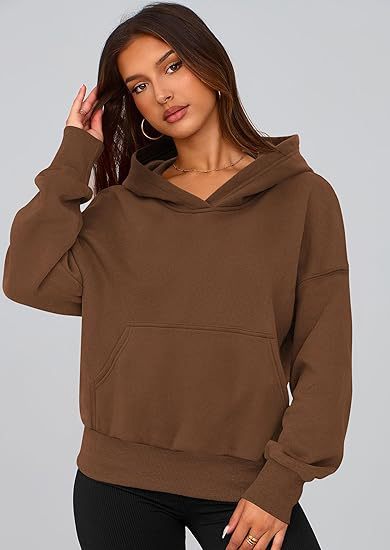 Fleece Hoodie for Women — Oversized Pullover with Kangaroo Pocket and Drop Shoulders