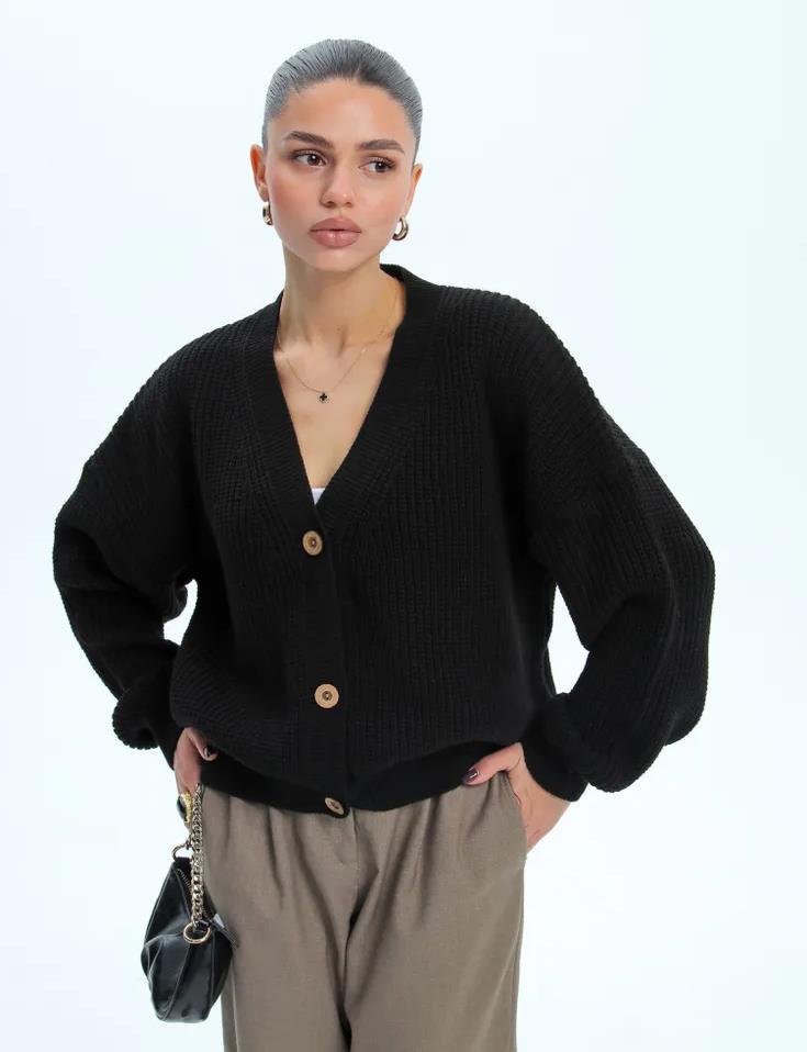 Cropped Cardigan for Women — Chunky Rib Knit with V Neck and Button Front