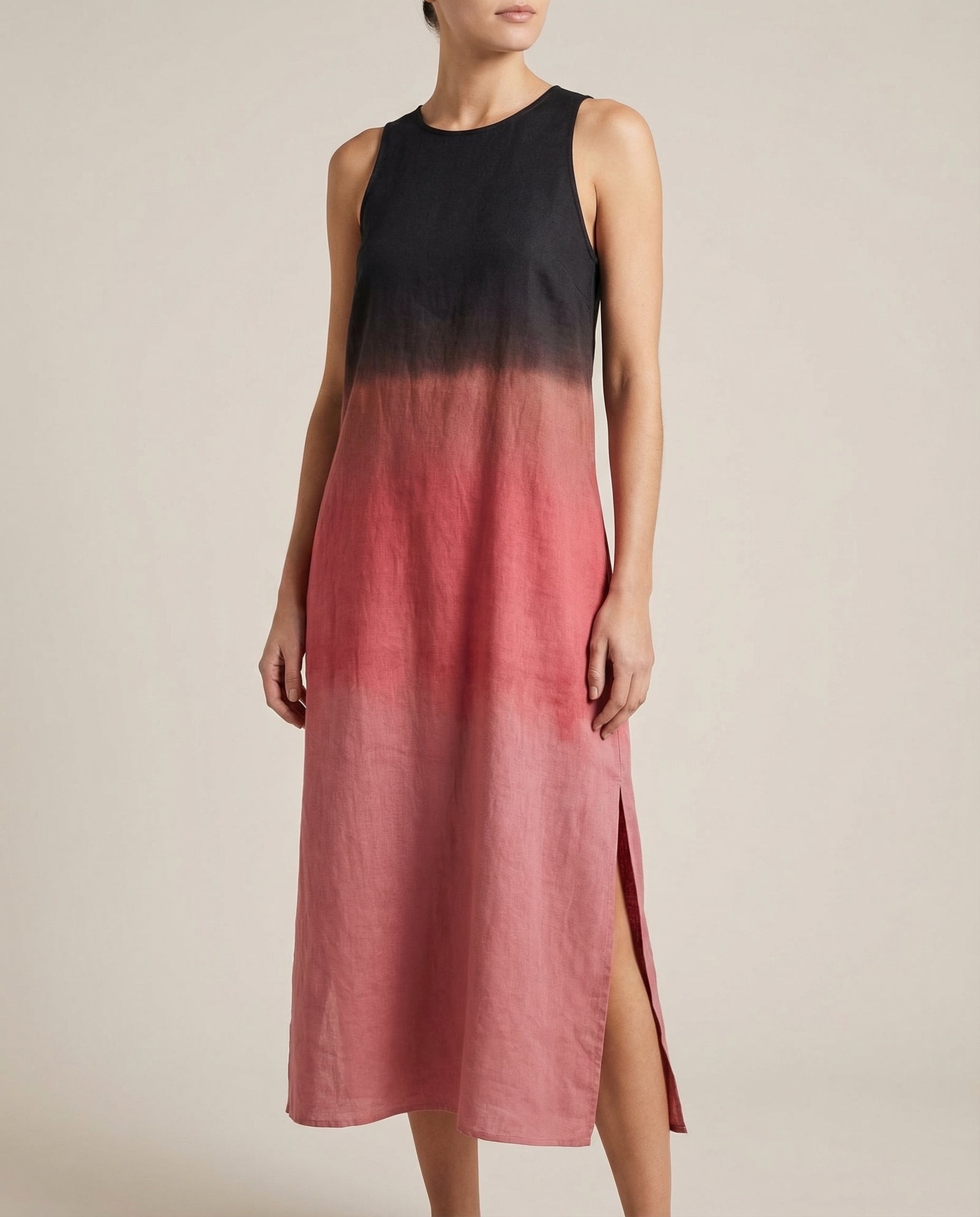 Ombre midi dress, sleeveless crew neck with side slit in red and dark gray